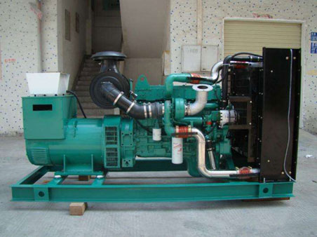 加查1100kw康明斯柴油发电机组图片 加查1100kw康明斯柴油发电机组图片